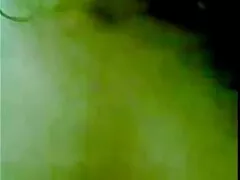 یک اسباب بازی با بدنی کامل ، یک مرد ثروتمند را از طریق استخر عکس سکسی پیرمرد ها جذب می کند