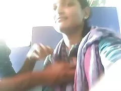 برای این پول ، یک خدمتکار خانه بزرگسال حاضر شد با یک شریک زندگی تصاویر سکسی ها سیاه پوست رابطه برقرار کند